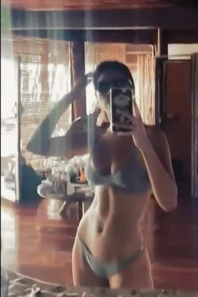 Eiza Gonzalez