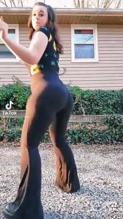 Outta control cake