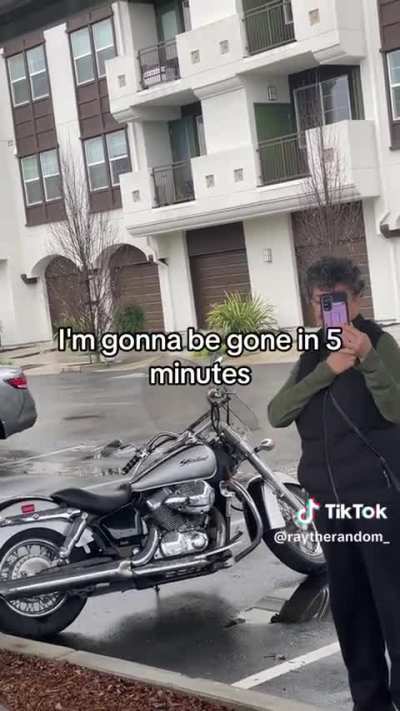 Ray encounters a Karen in the wild that actually calls the police but the best part has to be the tears at the end… so fake 😂 that’s when you know Karen’s been defeated!