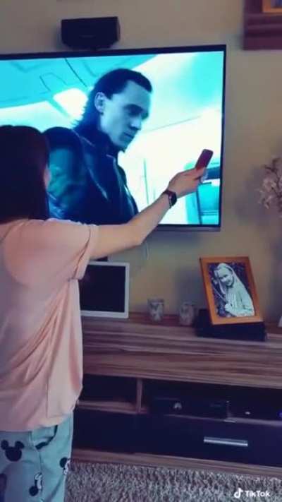 Look, Loki!