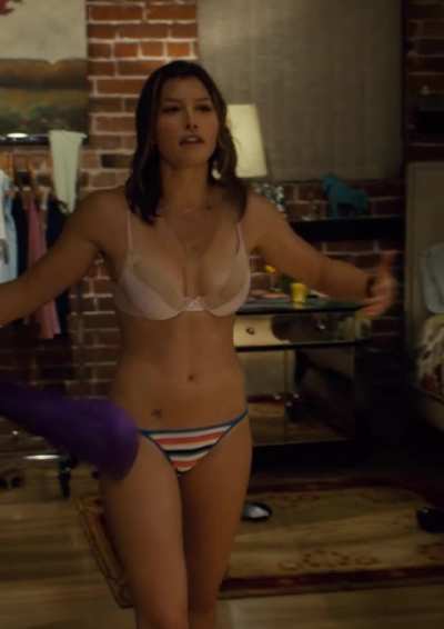 Jessica Biel (I Now Pronounce You Chuck & Larry - 2007)