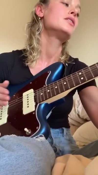 Brie Larson doing a cover of 