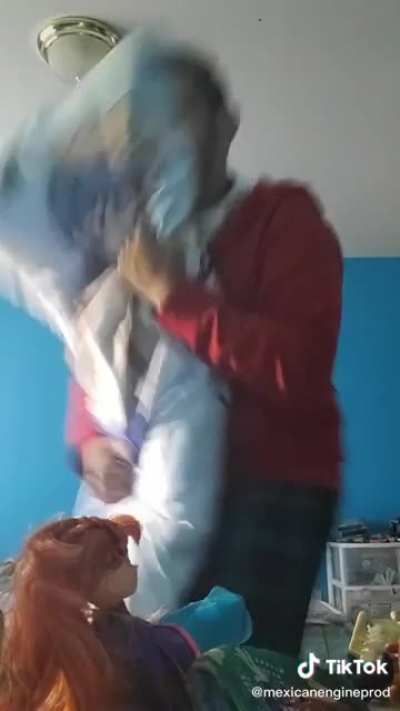 My good friend mexicanengineprod is great at dancing