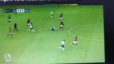 Sério que teve isso no jogo ontem? kkkkkkkkkkk