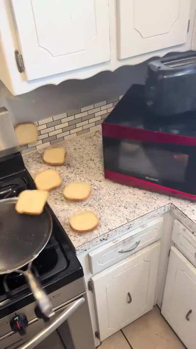 E E E E E E