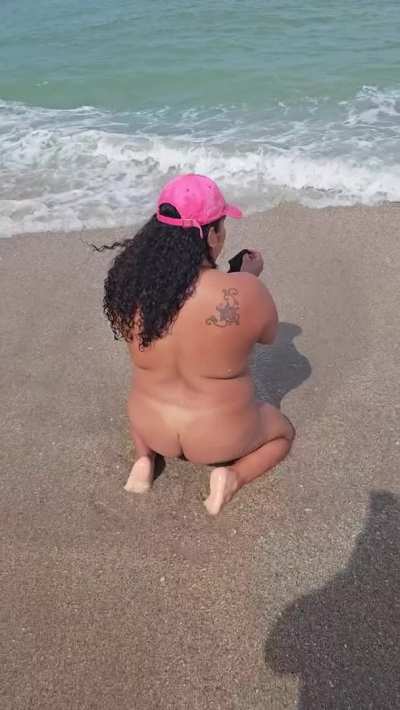 Say hi if you like what you see!!!