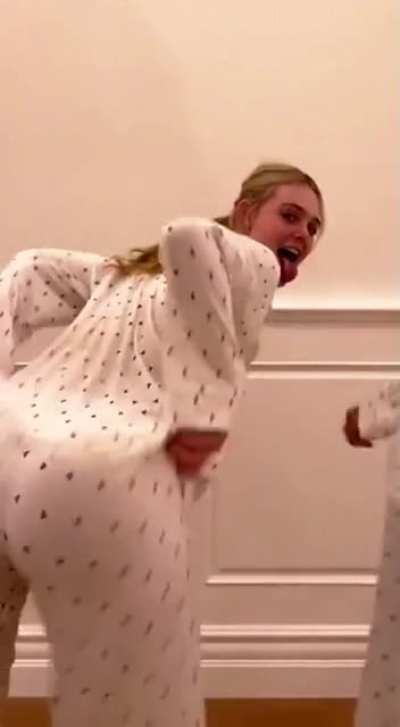 Elle Fanning