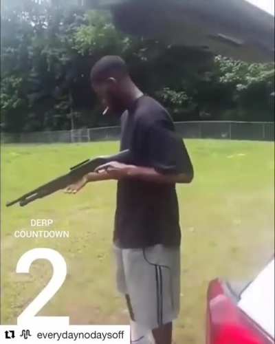How to handle a weapon 101