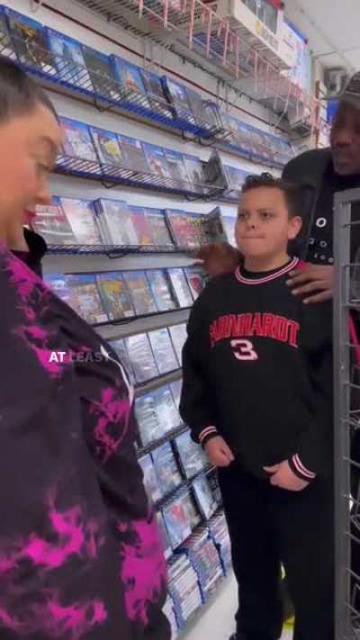 😳