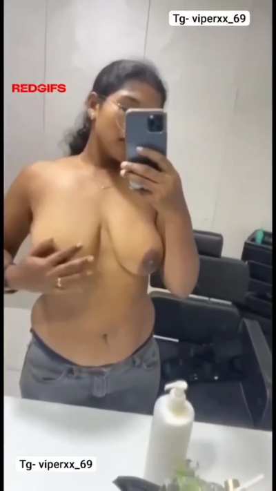 Desi hot horny sanskari sluts kitni pyasi lag rhi hai ye