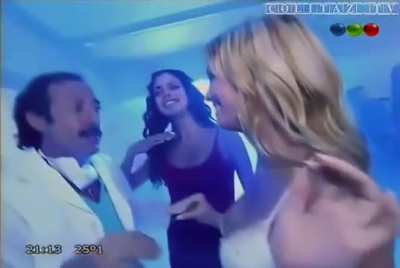 Claudia Albertario - Poné a Francella (2002)