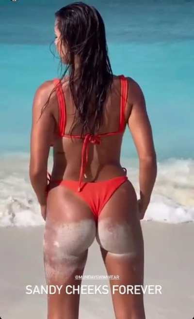 Beautiful jiggly butt