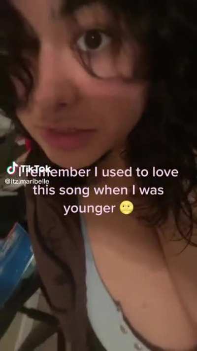 (itz.<wbr>marib<wbr>elle) big boobs