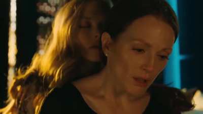 'Chloe' (2014) Juilane Moore & Amanda Sefried