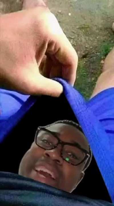 😳