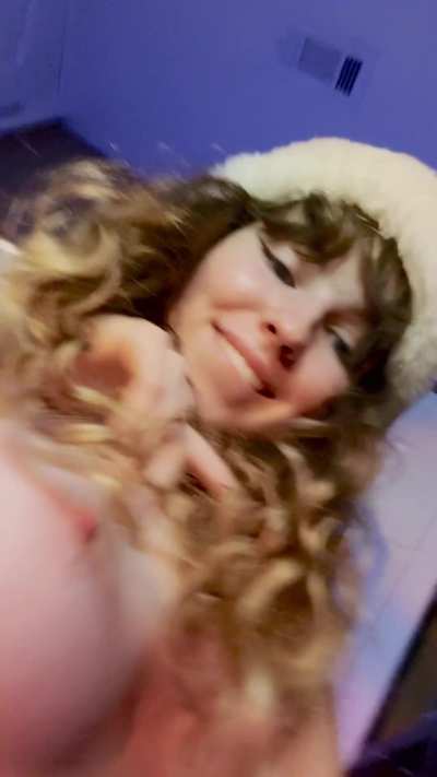 Fuzzy hat and natural bounce