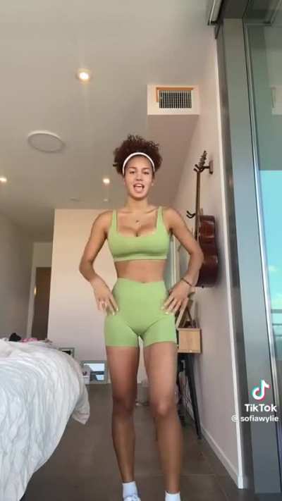 Sofia Wylie