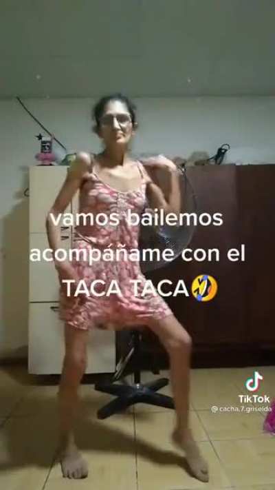 POV: Eres el Uriel en casa de su abuela