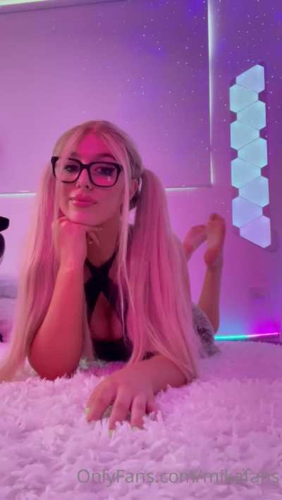 Mik@fans latest Onlyfans mega pack link in comments 🤤👇