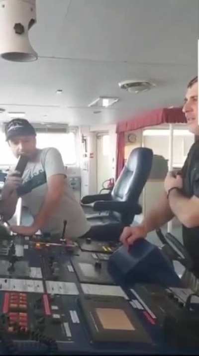 Georgian bulker refused to give fuel to a Russian ship, saying 