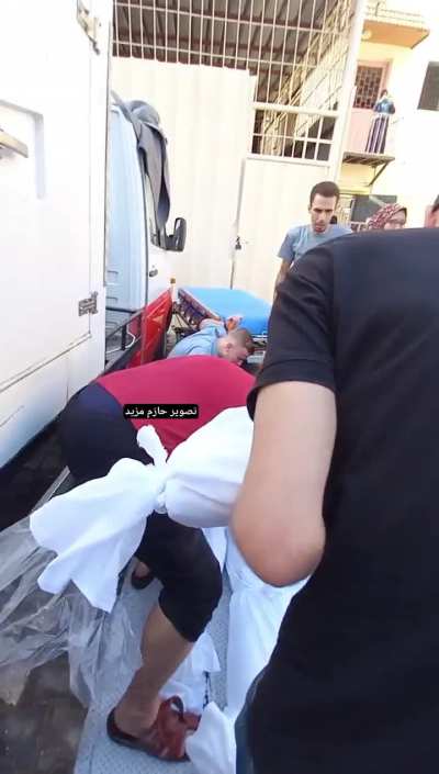 Saying goodbyes to martyrs that were killed by israeli warplanes bombing