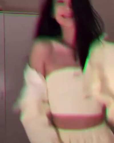 Who is this asian chick?