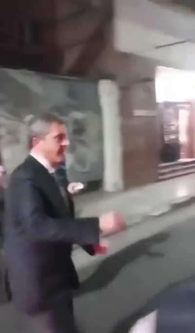 Alguien tiene el video de Massa diciendo que hay que terminar con el negro para crecer? quiero hacer un edit con esto pero no lo encuentro por ningun lado.