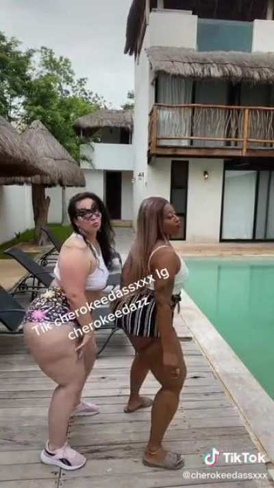 🤑