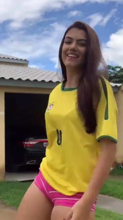 Victtoria Medeiros (@vic<wbr>ttori<wbr>amede<wbr>iros)