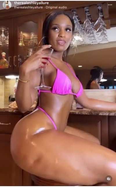 Ashley Allure (@therealashleyallure)