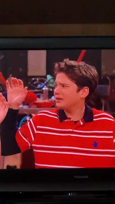 I was watching I Carly ( I don’t have a screen recorder on my tv so sorry for bad shaky video)