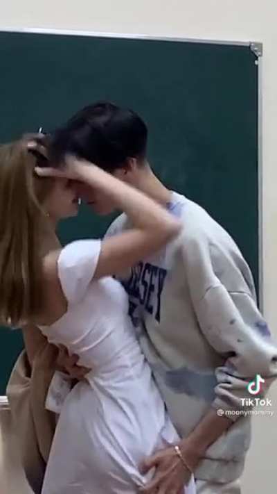 Imagine Being in Class and this Happens