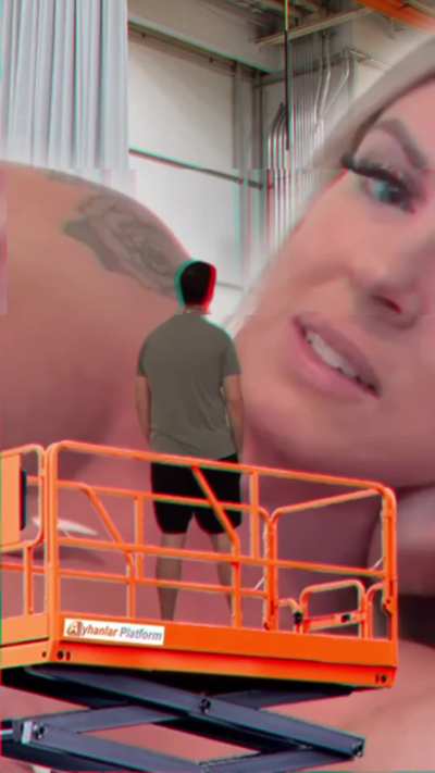 Vickie LOVES giantess growth! 🤯
