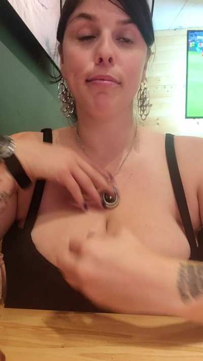 A quick drop at the pizza place 💦