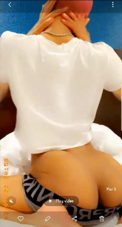 Not thick dimondd but this fem sexy af