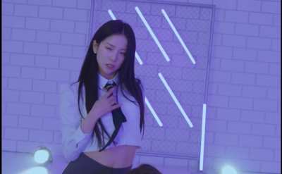[220116] Yujin in suit!🔥