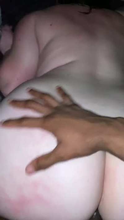 Throwing this ass on his dick😫<wbr>💦💯