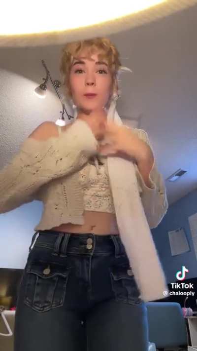Shes so hot!