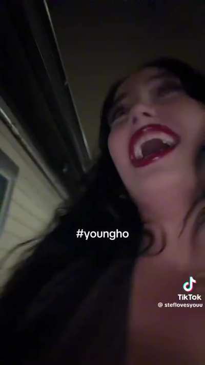 @steflovesyouu