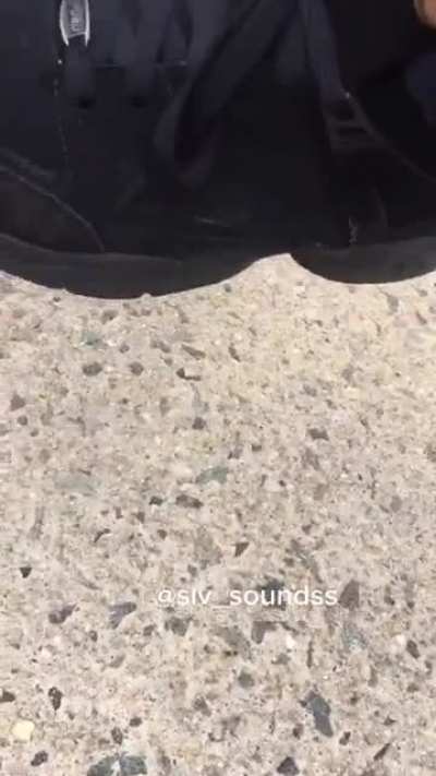 Dude hilariously roast random guys shoes