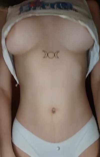 I hope this is a good time to show you my boobs 🥺