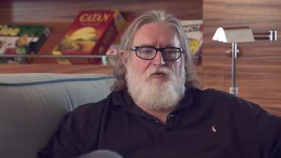 Gabe Newell wants to play Apex