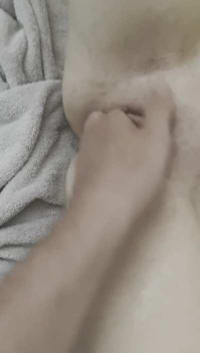 Can you hear how soaking wet he made my pussy?😫