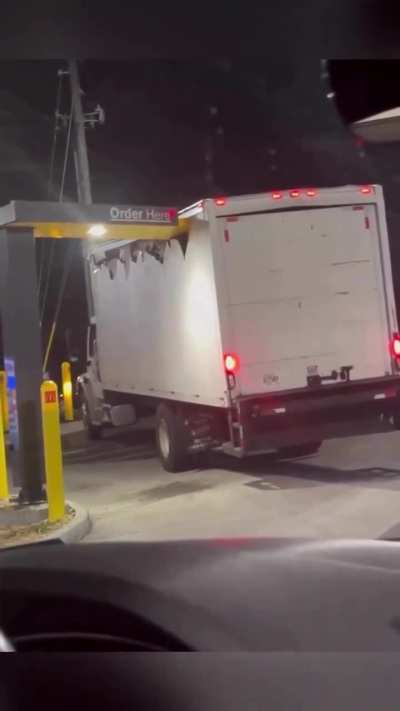 Truck creates a mess at McDonald’s drive thru in Augusta Georgia 🤦🏻‍♂️