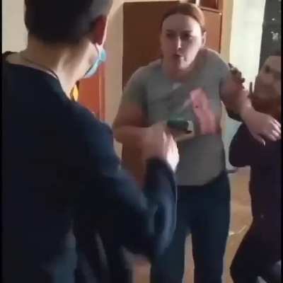 😡👉📱