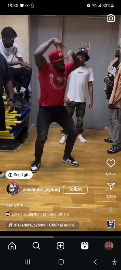 why he liking this freaky ass shit 😭😭😭😭