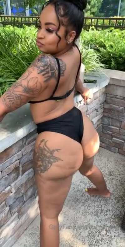 🖤🍑😈