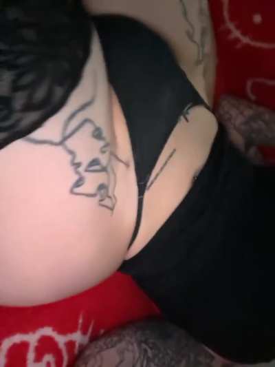 random 100 'y' will recive my nudiies you will cum many times on them prmise