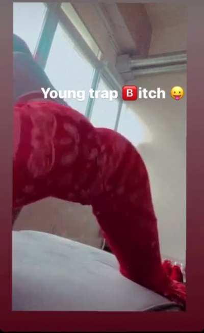 👀