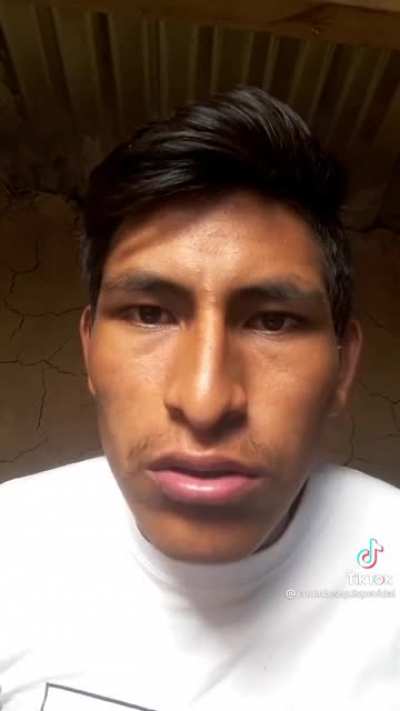 Al parecer no queremos que sea presidente porque es pobre 🤷🏾‍♂️🤦🏾‍♂️